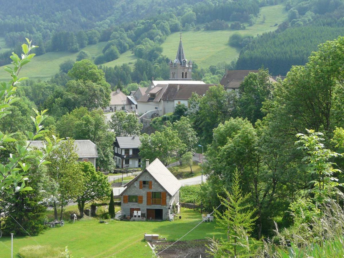 Chalet Roche Rousse Gresse-en-Vercors Exterior photo
